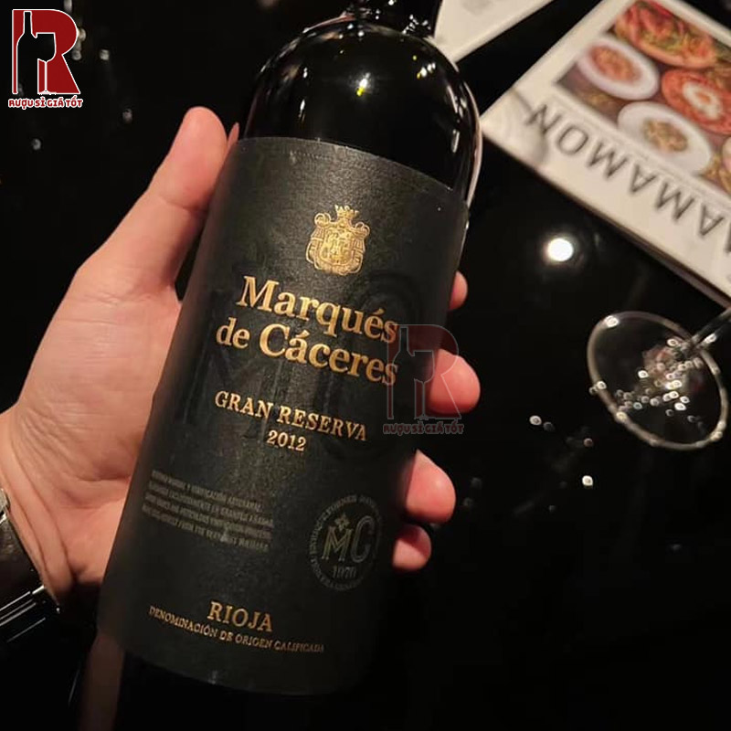 Marques de Caceres Gran Reserva Rioja với nhiều bước sản xuất được thực hiện thủ công giúp đảm bảo vị rượu tốt nhất