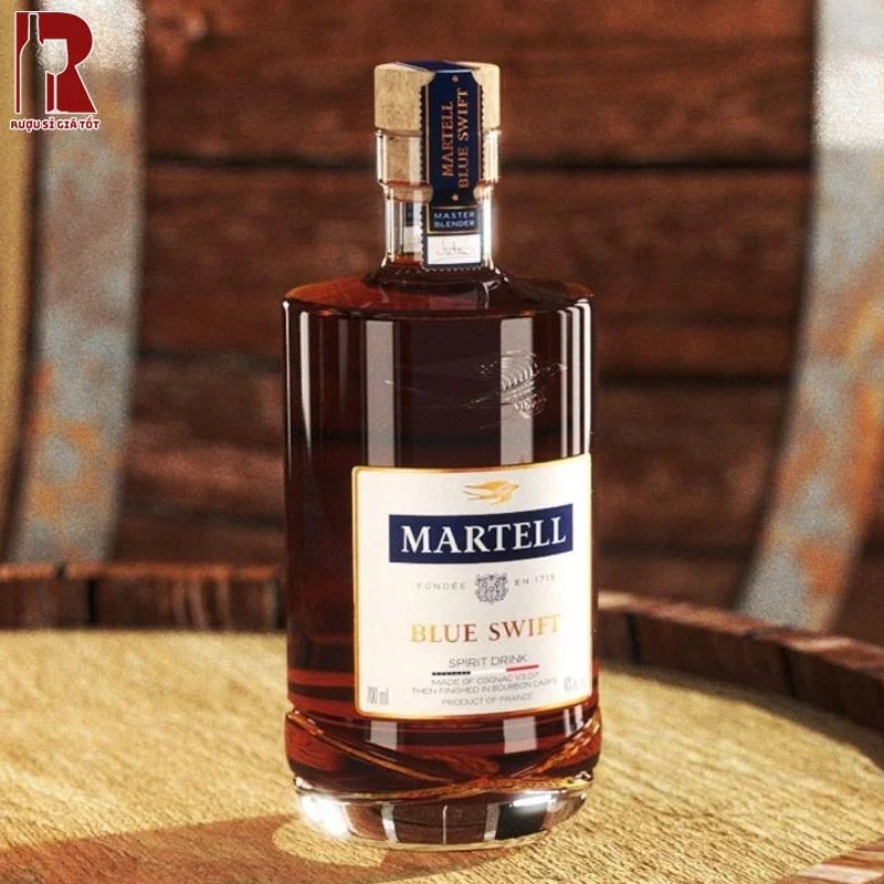 Rượu Martell Blue Swift nên được uống nguyên chất để cảm nhận trọn vẹn hương vị