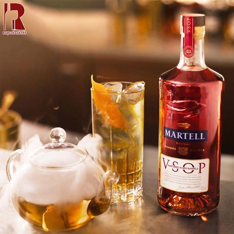 Rượu Martell VSOP Red Barrel là phiên bản rượu đặc biệt mang theo vị rượu độc đáo, mạnh mẽ