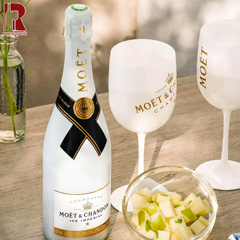 Cách Thưởng Thức Moet & Chandon Ice Imperial Đúng Chuẩn