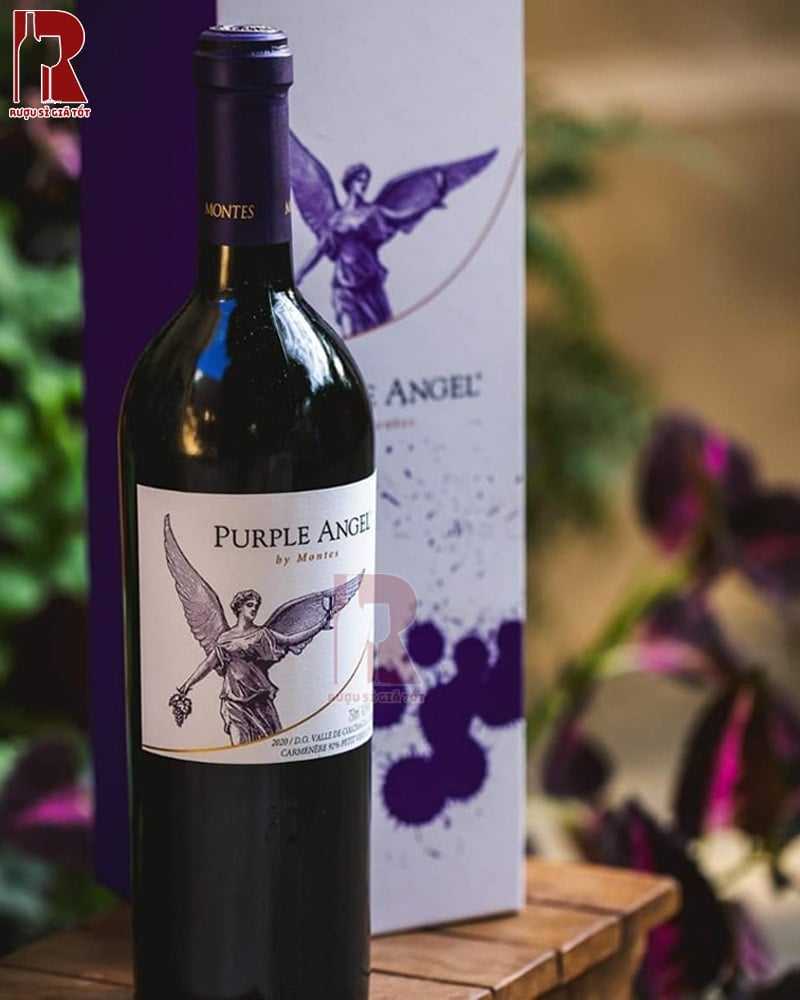 Nghệ thuật ủ vang cầu kì trong từng chai Montes Purple Angel