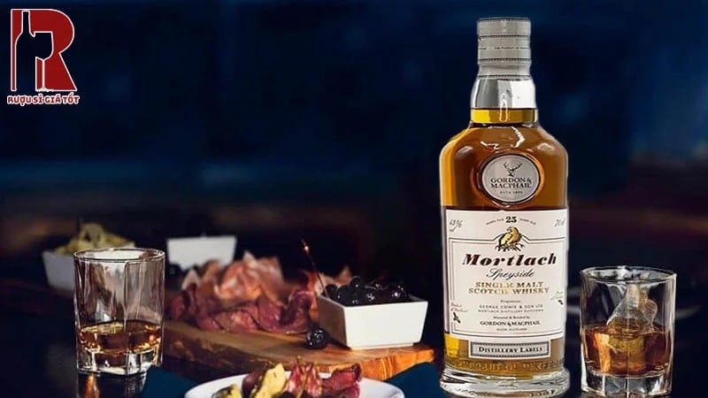 Rượu Whisky Mortlach 25 Năm Gordon & Macphail sở hữu hương thơm đầy đặn và nồng nàn