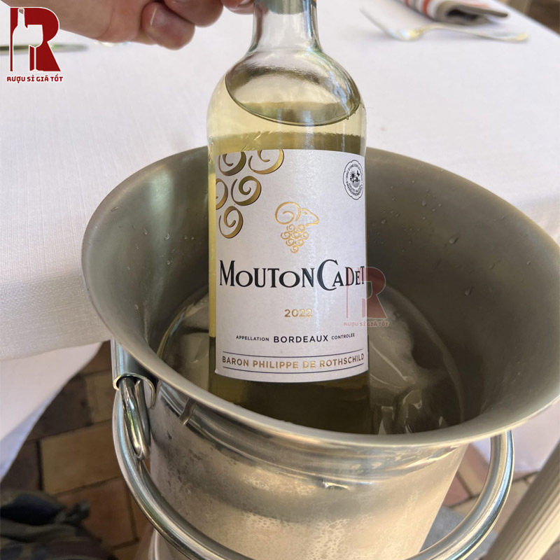 Rượu Baron Philippe de Rothschild Mouton Cadet Blanc cao cấp và thanh tao