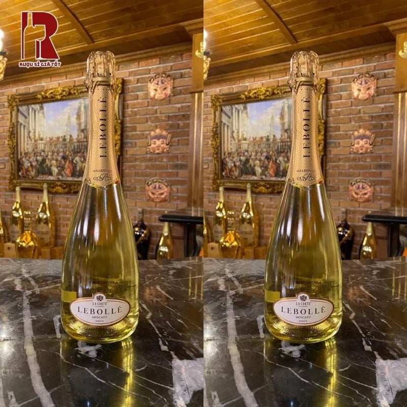 Rượu vang nổ Lebolle Moscato có hương vị ngọt ngào, mượt mà, dễ uống