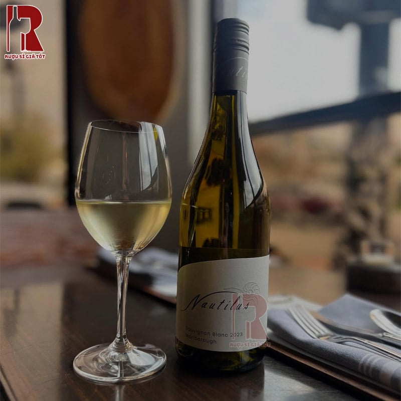 Quy trình sản xuất Nautilus Chardonnay phức tạp với nhiều công đoạn