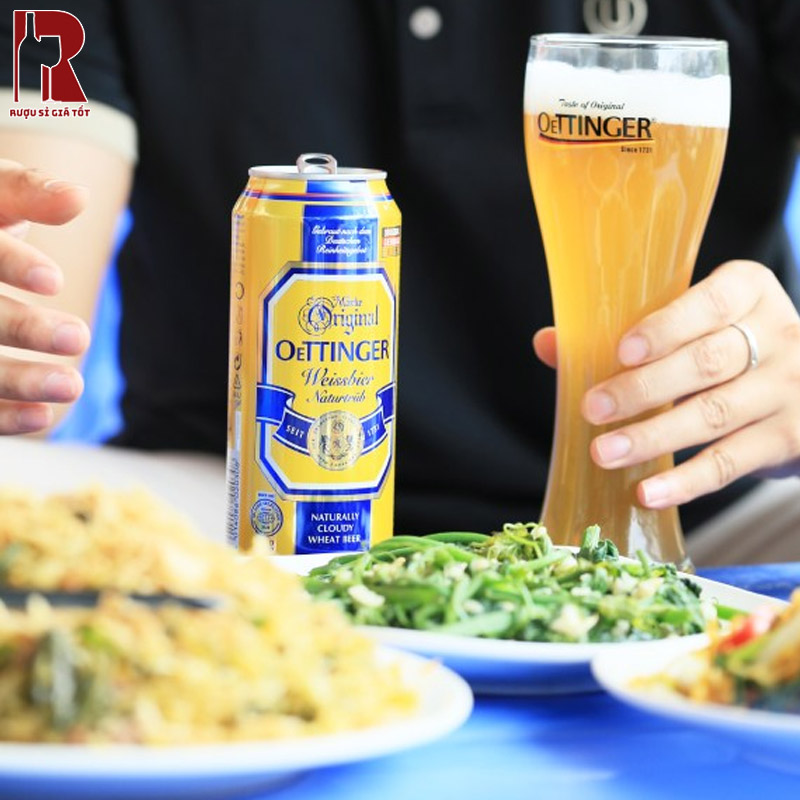 Bia Đức Oettinger Weissbier Béo phù hợp cho nhiều đối tượng khách hàng nhờ vị đậm đà nhưng vẫn dễ uống