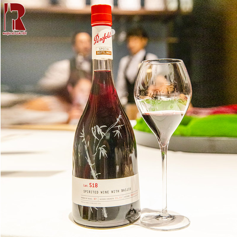 Penfolds Bin 518 Spirited Wine nên được thưởng thức ở nhiệt độ 16-18°C nhằm có hương vị tốt nhất
