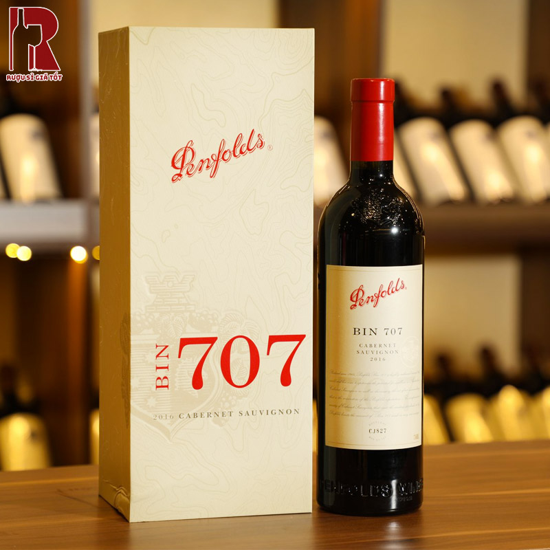 Penfolds Bin 707 Cabernet Sauvignon mang đến trải nghiệm rượu ngọt dịu, đậm đà