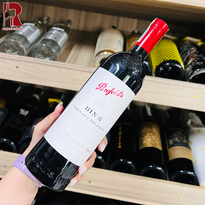 Rượu Vang Úc Penfolds Bin 8 Shiraz Cabernet có hương vị phức hợp, tinh tế và đậm đà