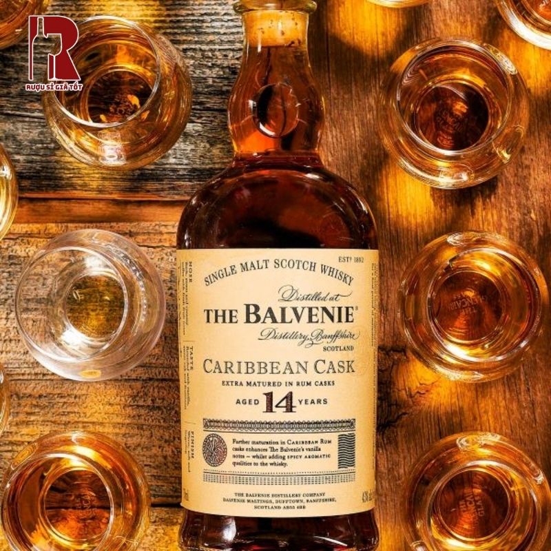 Chai Balvenie 14 Năm mang đến màu rượu hổ phách vừa mạnh mẽ quyền lực, vừa sang trọng đẳng cấp