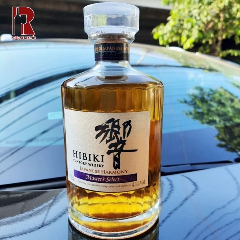 Cách thưởng thức rượu Hibiki Harmony Master's Select tốt nhất