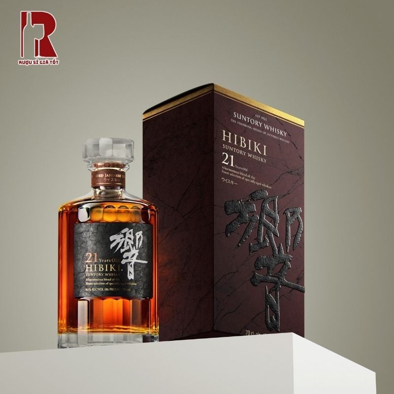 Rượu Blended Japanese Whisky Hibiki 21 mang đếm sự đậm đà và sâu lắng