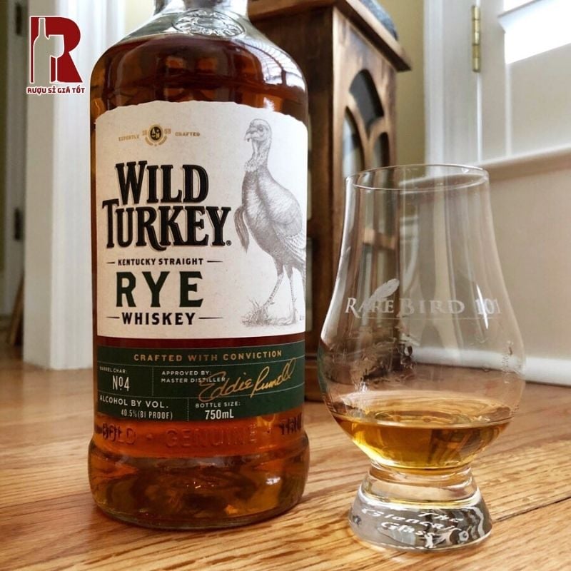 Chai Wild Turkey Rye đem đến sự mới lạ và mạnh mẽ