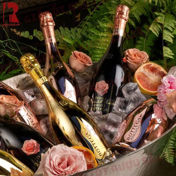 Rượu Champagne Bottega khai tiệc
