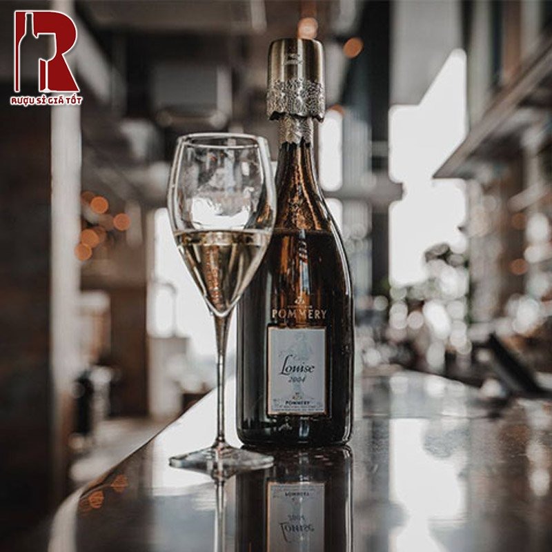Mua các loại rượu vang Pommery giá tốt