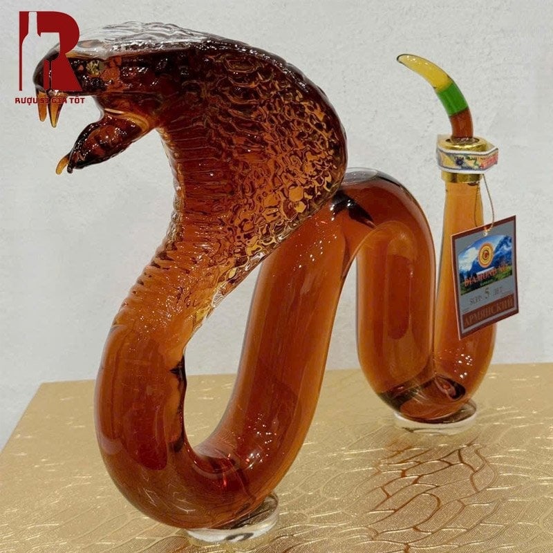 Mua rượu linh vật rắn sang trọng