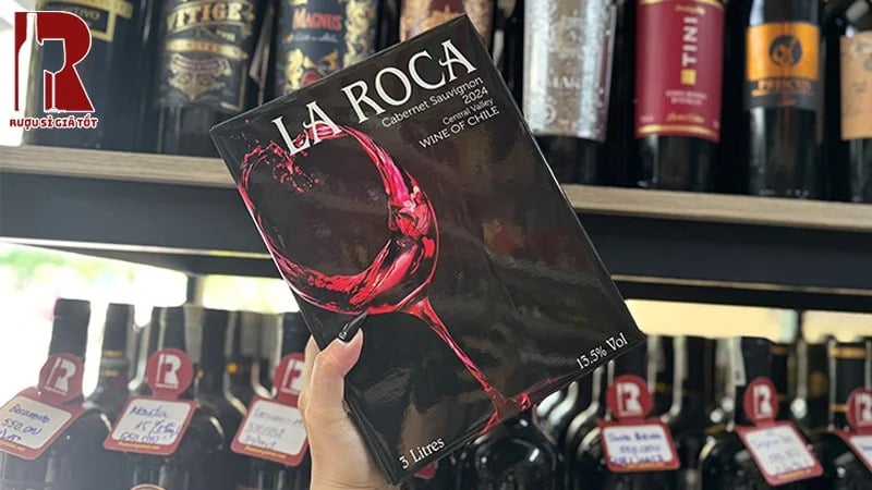 Rượu vang bịch La Roca đậm vị trái cây đen