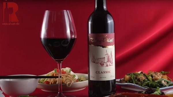 Rượu vang chát Đà Lạt chỉ từ 60.000 đồng mỗi chai