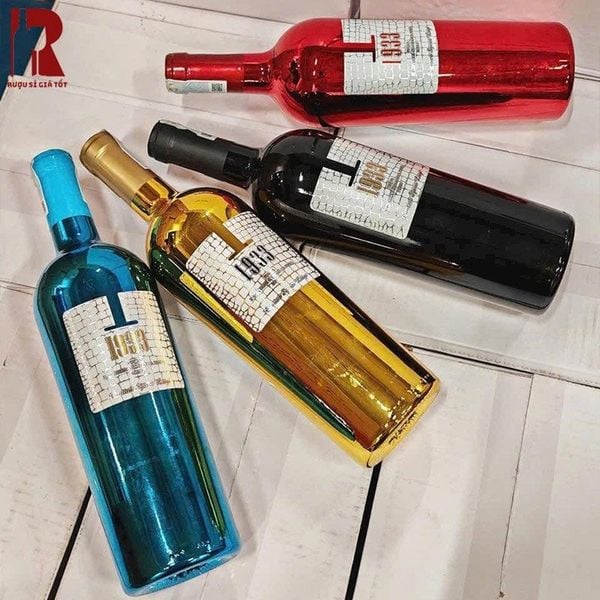Giá rượu vang Ý 1933 Semi Dolce rất rẻ dưới 200K