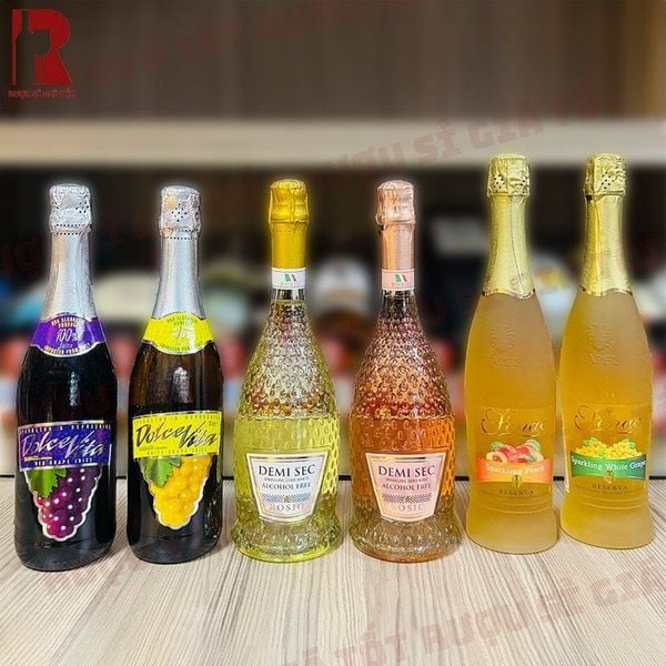Leitz Eins Zwei Zero Riesling là loại rượu vang không độ cồn nổi tiếng của Đức