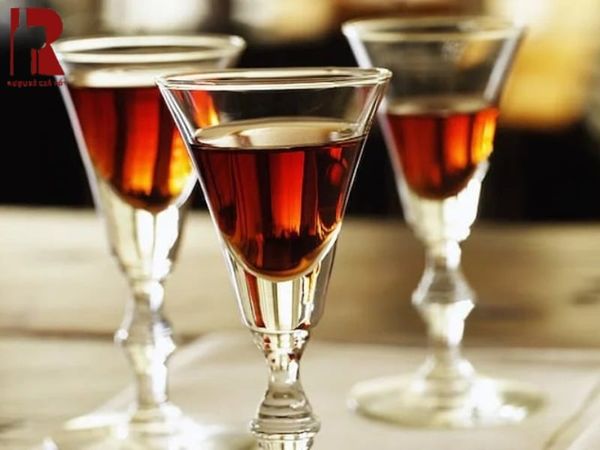 Rượu vang cường hoá có nồng độ từ 15% đến 22%