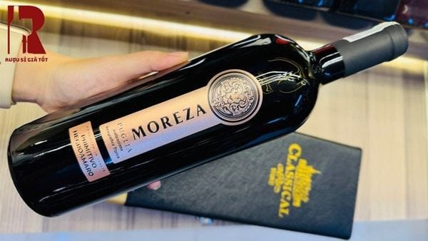 Moreza 15 Độ là chai rượu vang đỏ ngon đáng trải nghiệm
