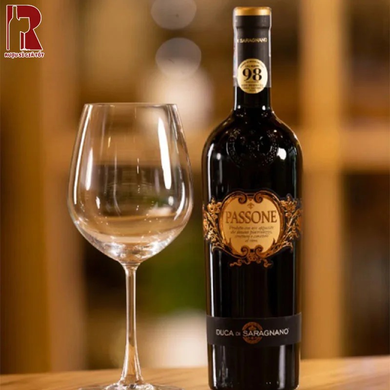 Rượu vang Ý Đỏ Passone có hậu vị kéo dài và cân bằng đầy đặn