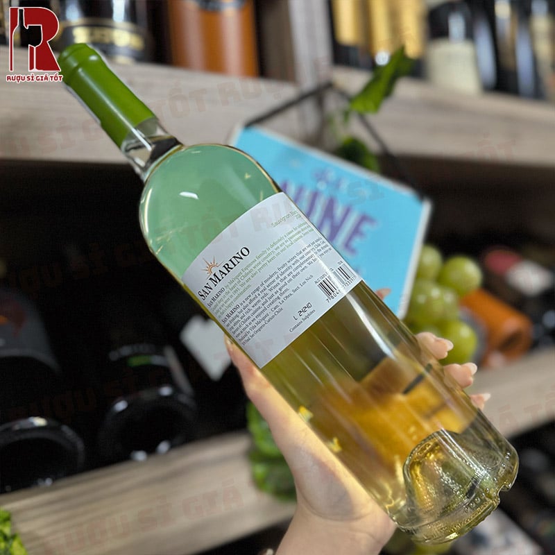 Rượu vang Chile trắng San Marino Sauvignon Blanc giá rẻ