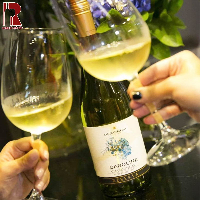 Vang Chile Trắng Santa Carolina Reserva Chardonnay sở hữu các tầng hương phong phú