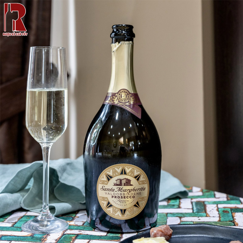 Santa Margherita Prosecco Superiore di Valdobbiadene nhẹ nhàng và dễ uống, mang theo phong vị từ nước Ý