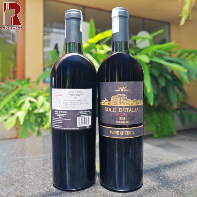 Trải Nghiệm Thưởng Thức Rượu Vang Ý Đỏ Sole D’Italia Semi Dolce