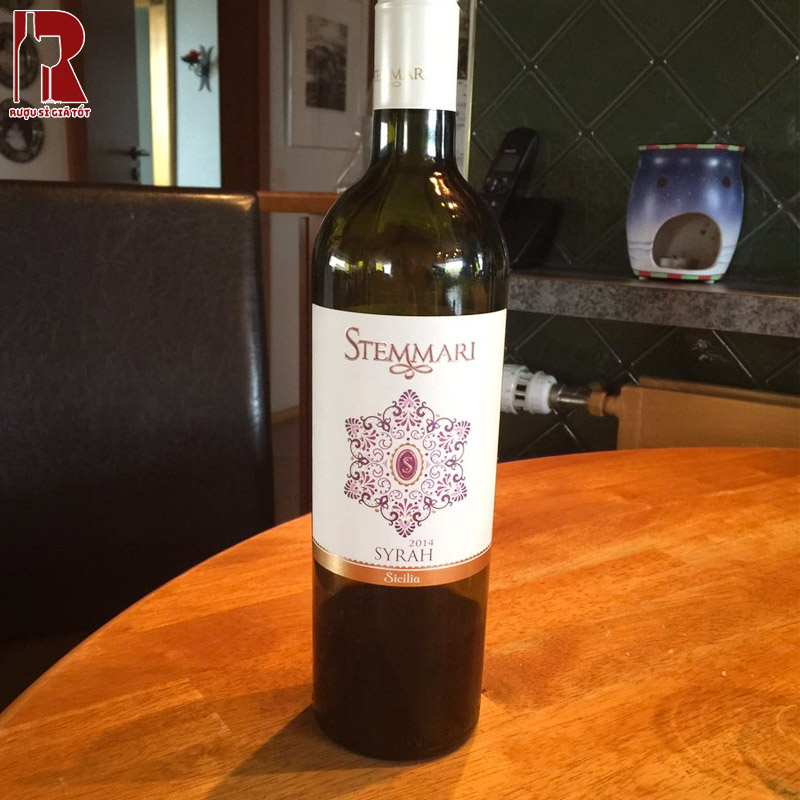 Tinh Thần Địa Trung Hải Trong Stemmari Shiraz Siciliane DOC