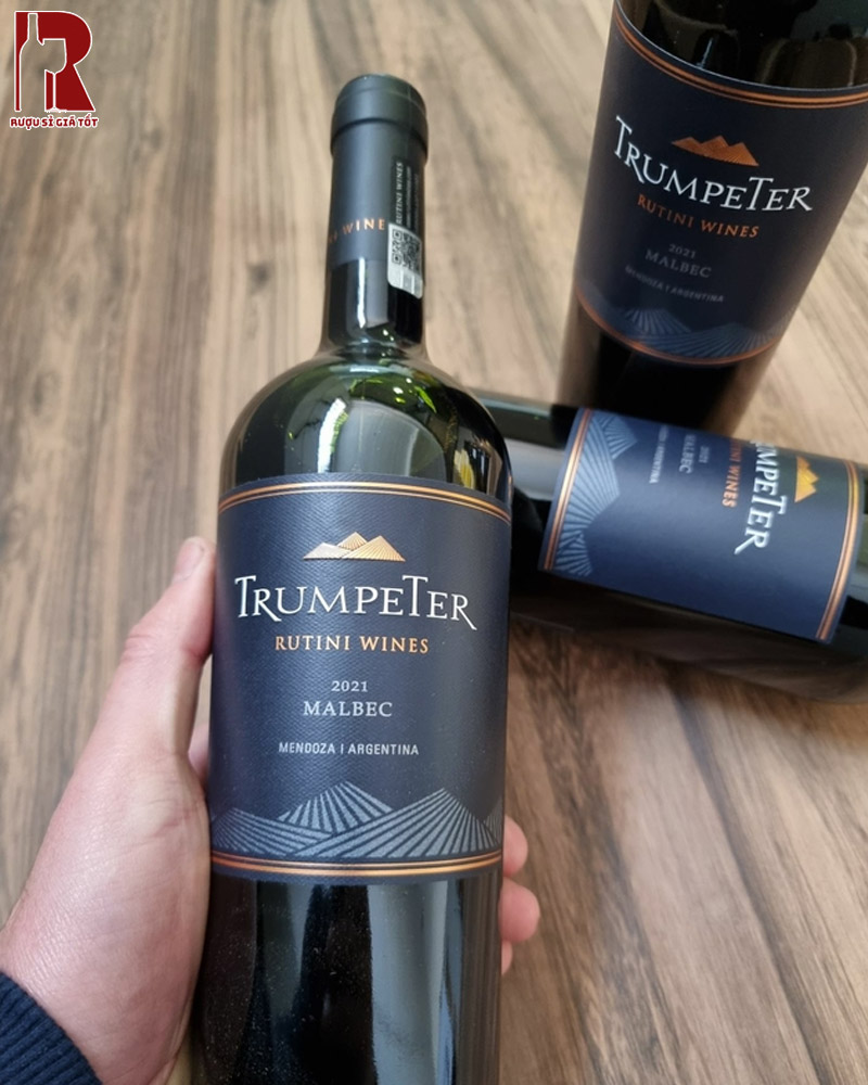 Trải Nghiệm Thưởng Thức Rượu Vang Argentina Đỏ Trumpeter Malbec