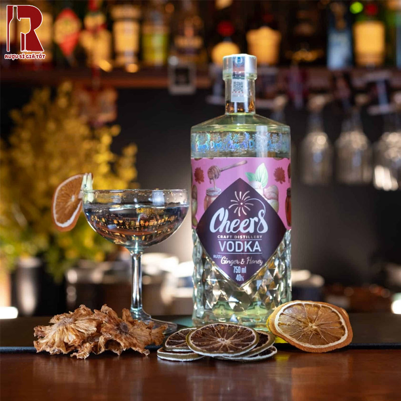 Thưởng Thức Vodka Cheers Silver Ice Đúng Điệu Để Nâng Tầm Trải Nghiệm