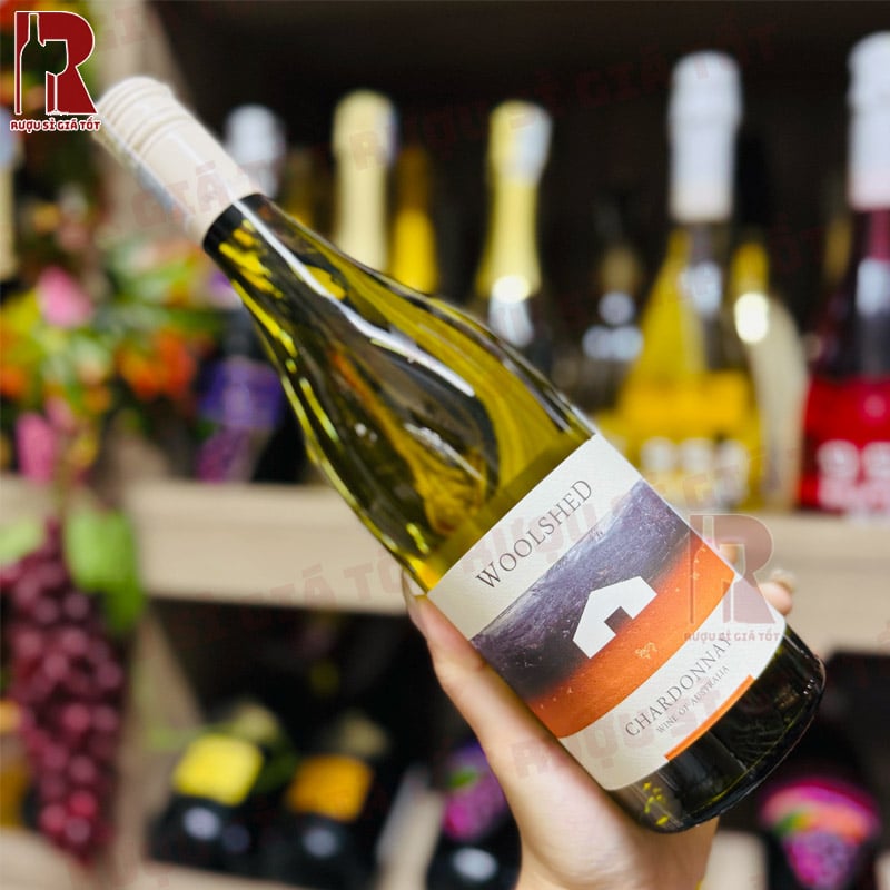 Chai Woolshed Chardonnay sẽ là thức uống phù hợp đi kèm với các món hải sản, phô mai trắng