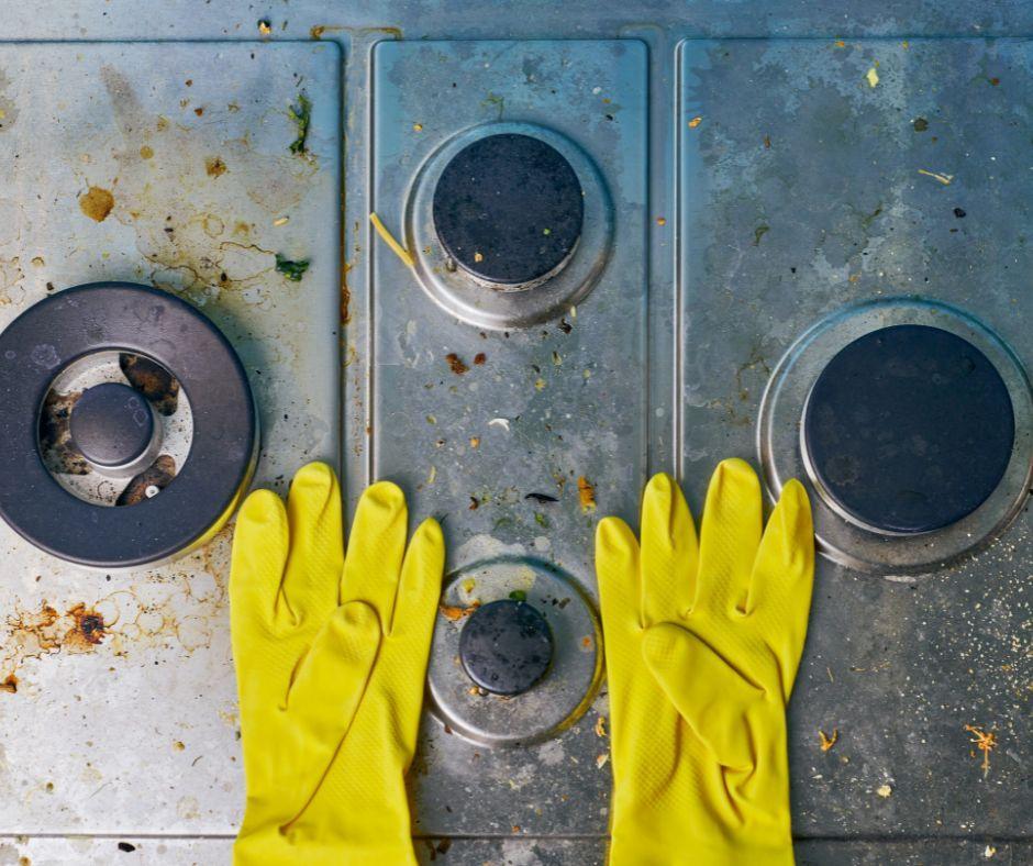 Cách Tẩy Vết Dầu Mỡ Bám Lâu Ngày Dễ Dàng