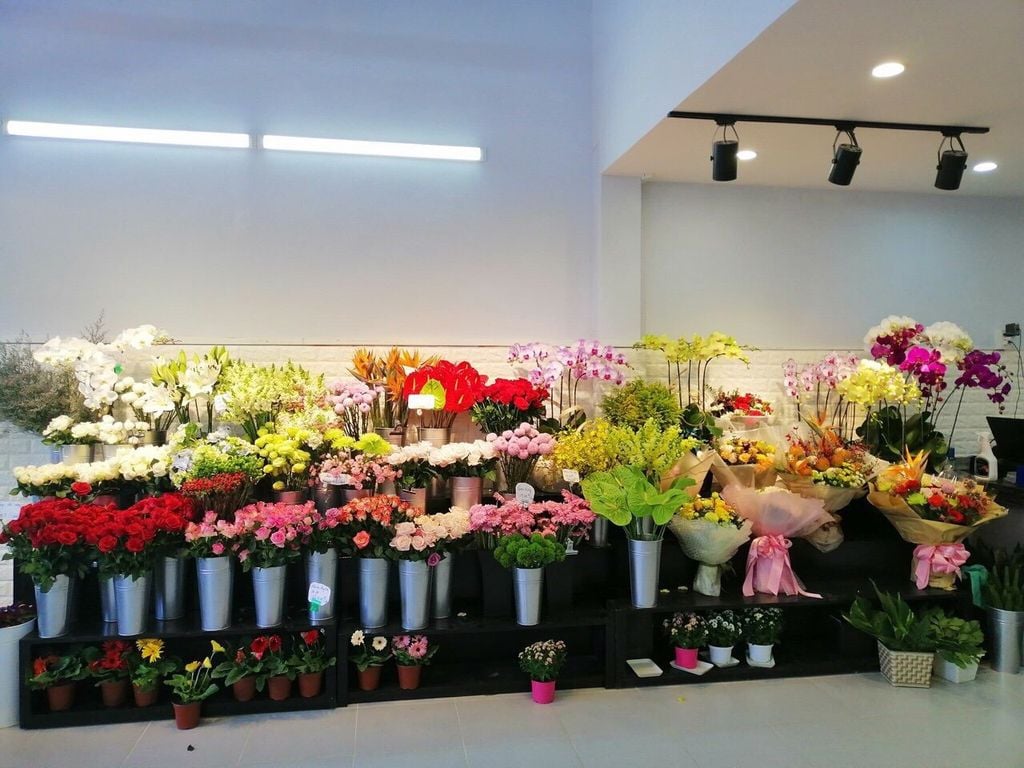 Hướng dẫn cắm hoa để bàn thờ chi tiết, dễ hiểu | hoa bàn gia tiên | hoa tươi Tường An