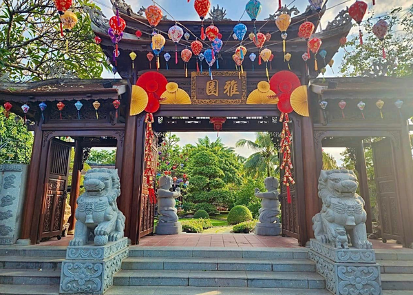 Tết tại Nhà Viên Quán: Không gian rực rỡ, đậm hồn Việt