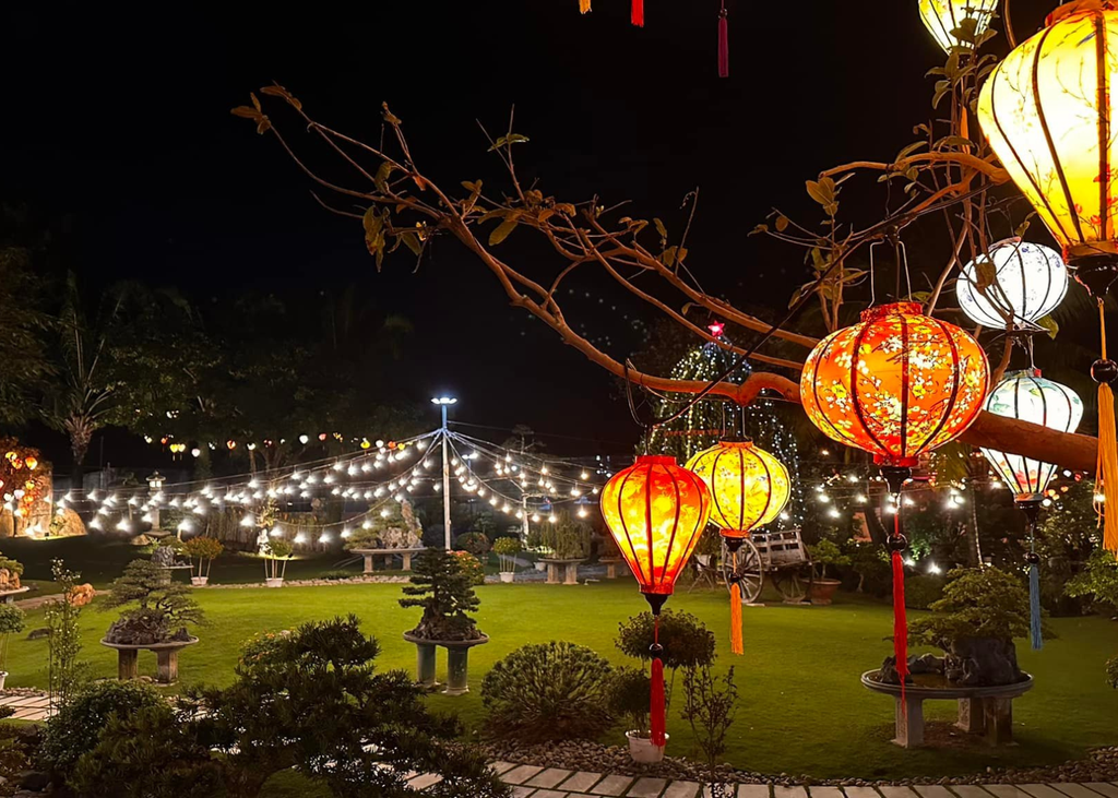 Giáng sinh lung linh cùng Nhã Viên