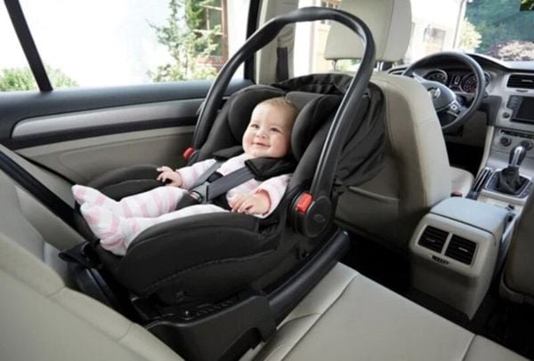 Lắp đặt ghế ngồi ô tô cho bé đúng cách vô cùng quan trọng và cần thiết