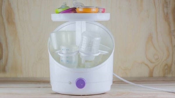 Cách tiệt trùng bình sữa bằng máy
