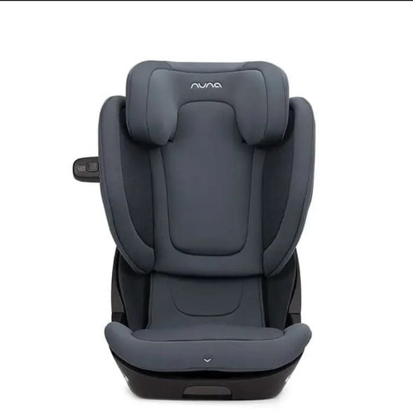 Ghế ngồi ô tô đến từ thương hiệu Nuna có chất liệu cao cấp, thiết kế sang trọng