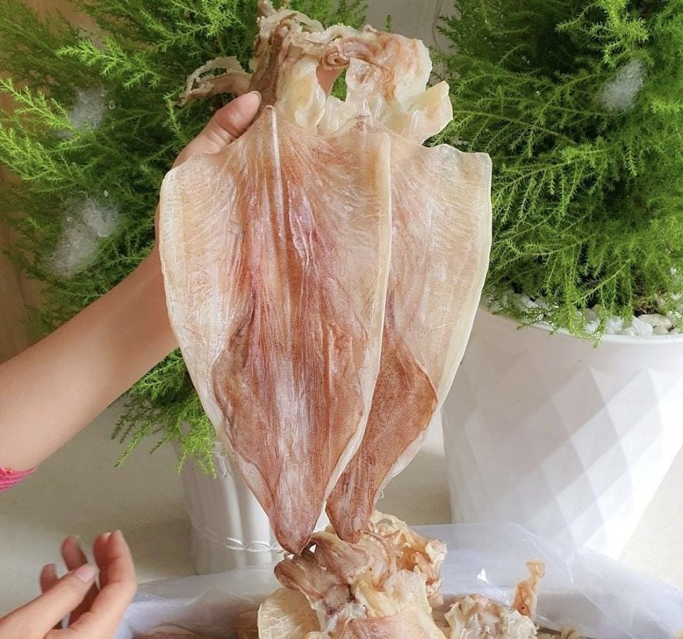 Khô mực câu loại 1 size 18-20 con 1kg