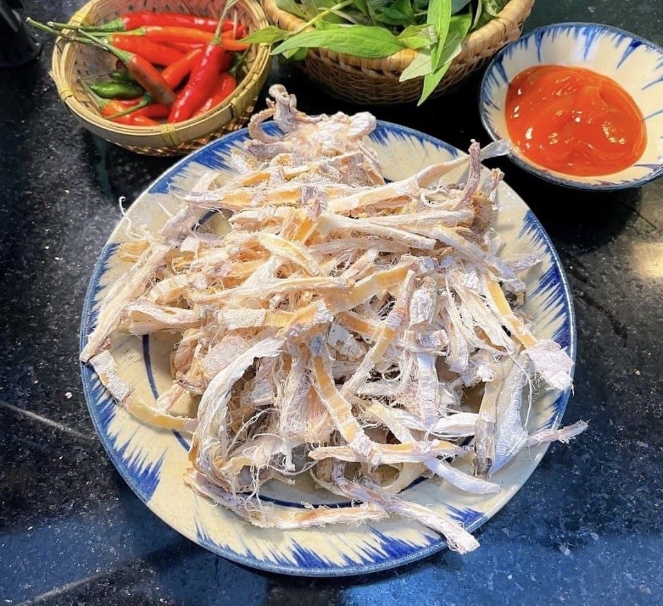 Khô mực câu loại 1 size 18-20 con 1kg