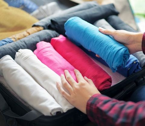 Bật mí cách bỏ đồ vào vali ngăn nắp, gọn gàng, nhanh chóng