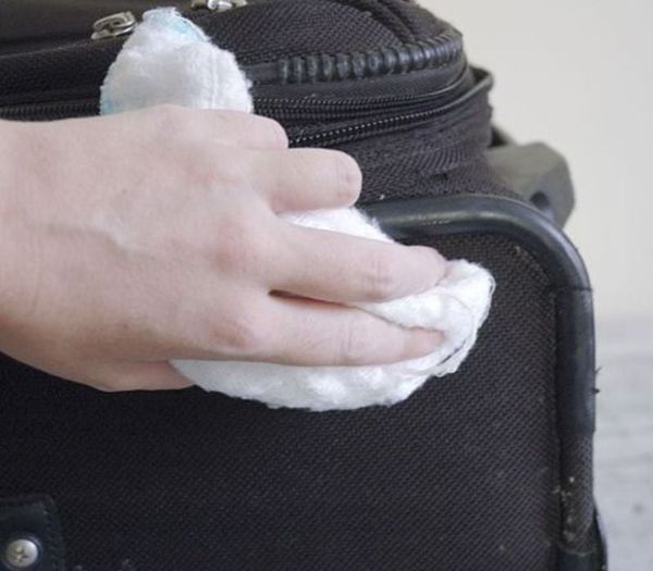 Có thể giặt vali vải không? Cách giặt vali vải đúng cách