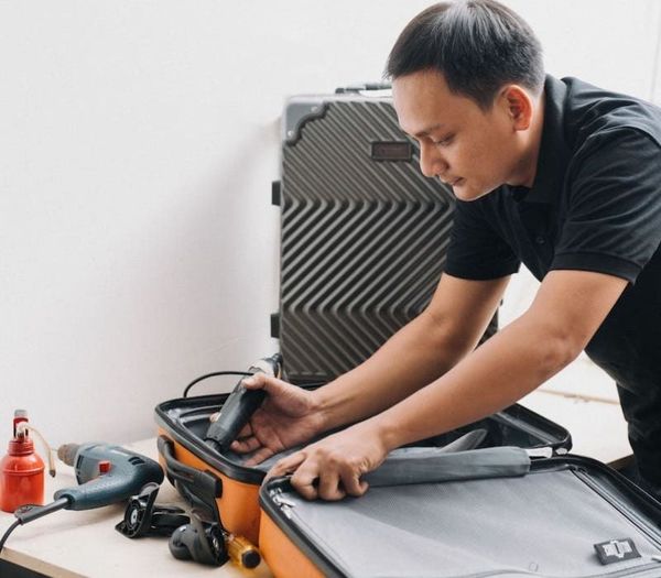 Trải nghiệm chính sách bảo hành vali trọn đời độc quyền từ MIA.vn