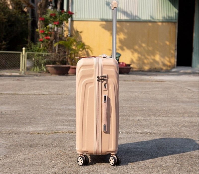 Vali Bamozo, thương hiệu Việt nổi tiếng với thiết kế ấn tượng