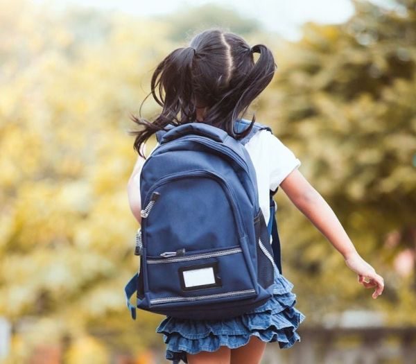 Ba lô cặp sách siêu nhẹ, vừa học vừa làm tiện lợi