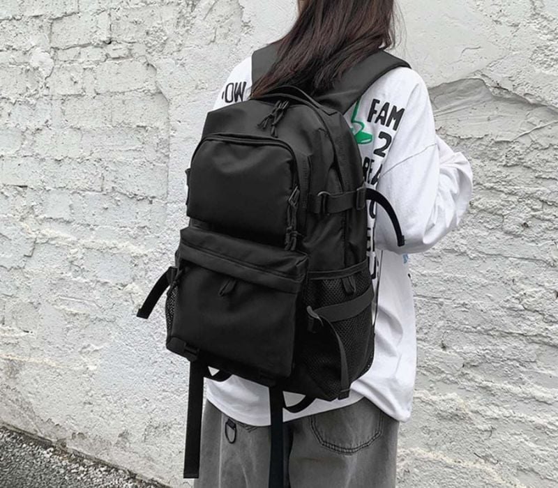 Vì sao balo đi học nữ cấp 3 màu đen ngày càng được ưa chuộng